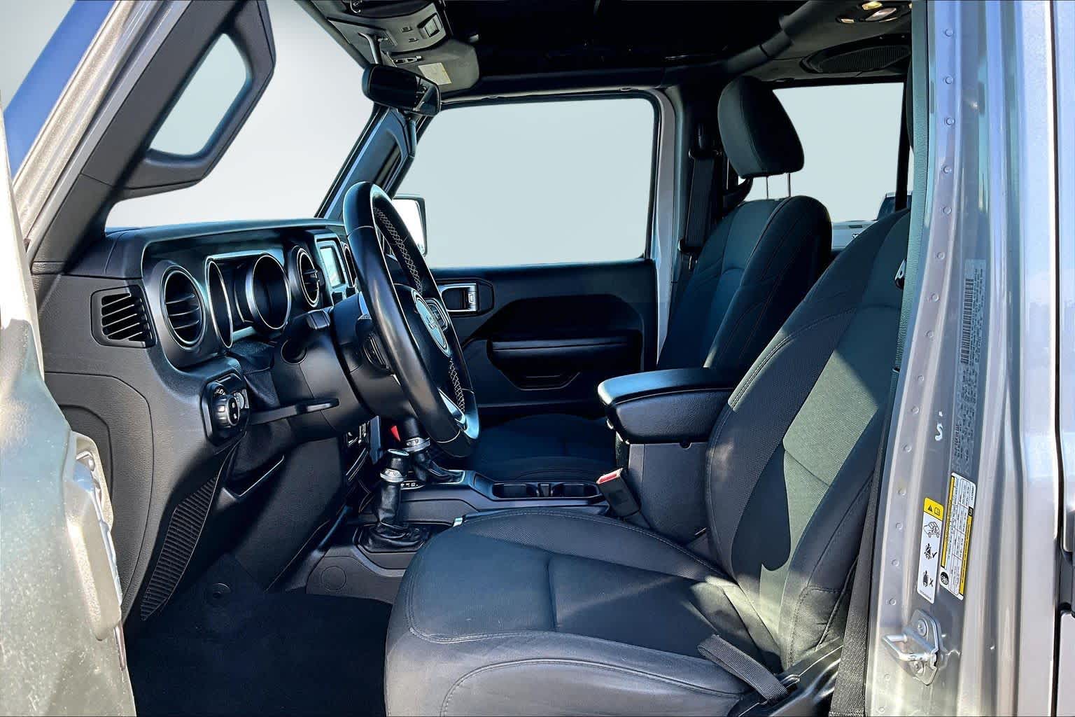 Thumbnail: 2020 Jeep Gladiator - 11