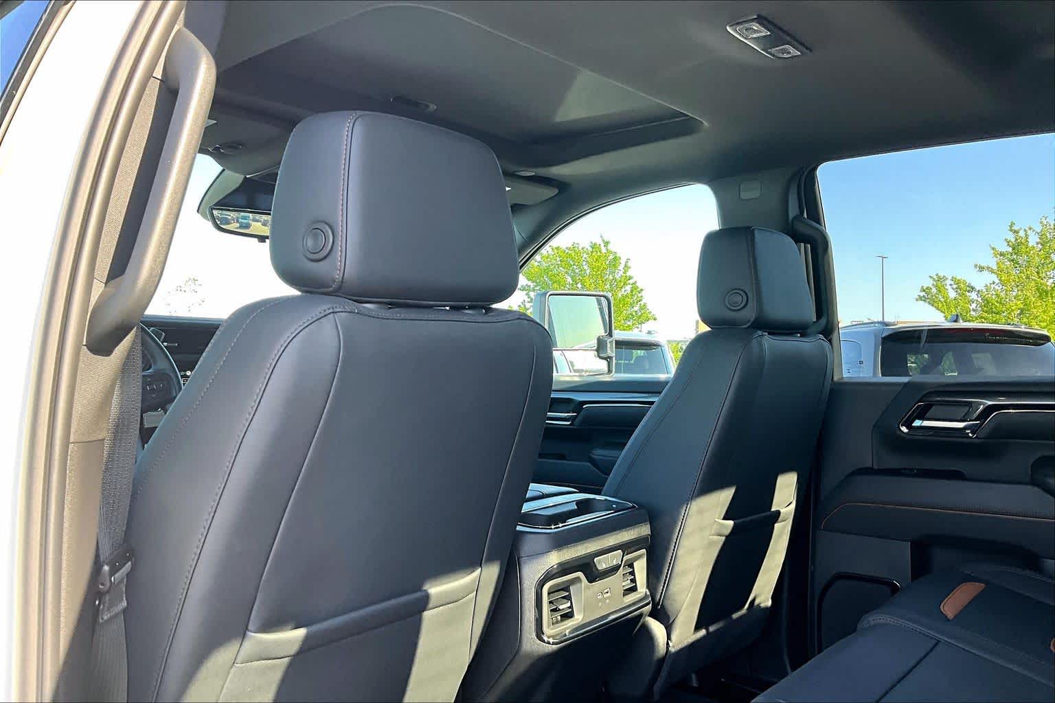 Thumbnail: 2025 GMC Sierra 3500 - 12