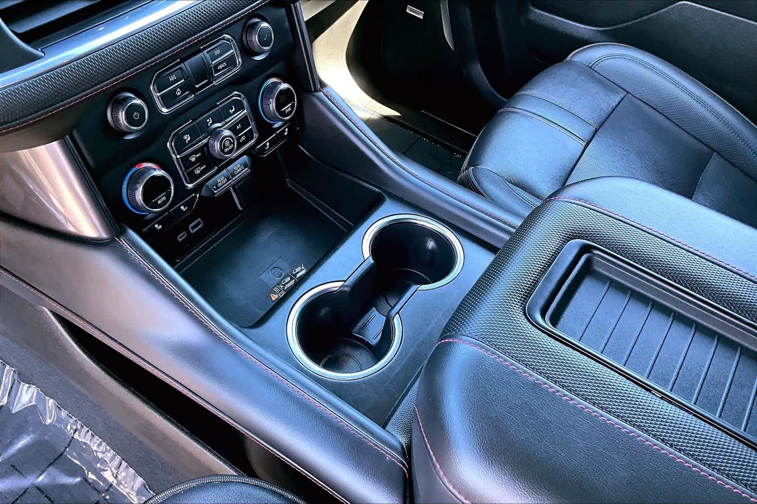 Thumbnail: 2023 Chevrolet Tahoe - 16