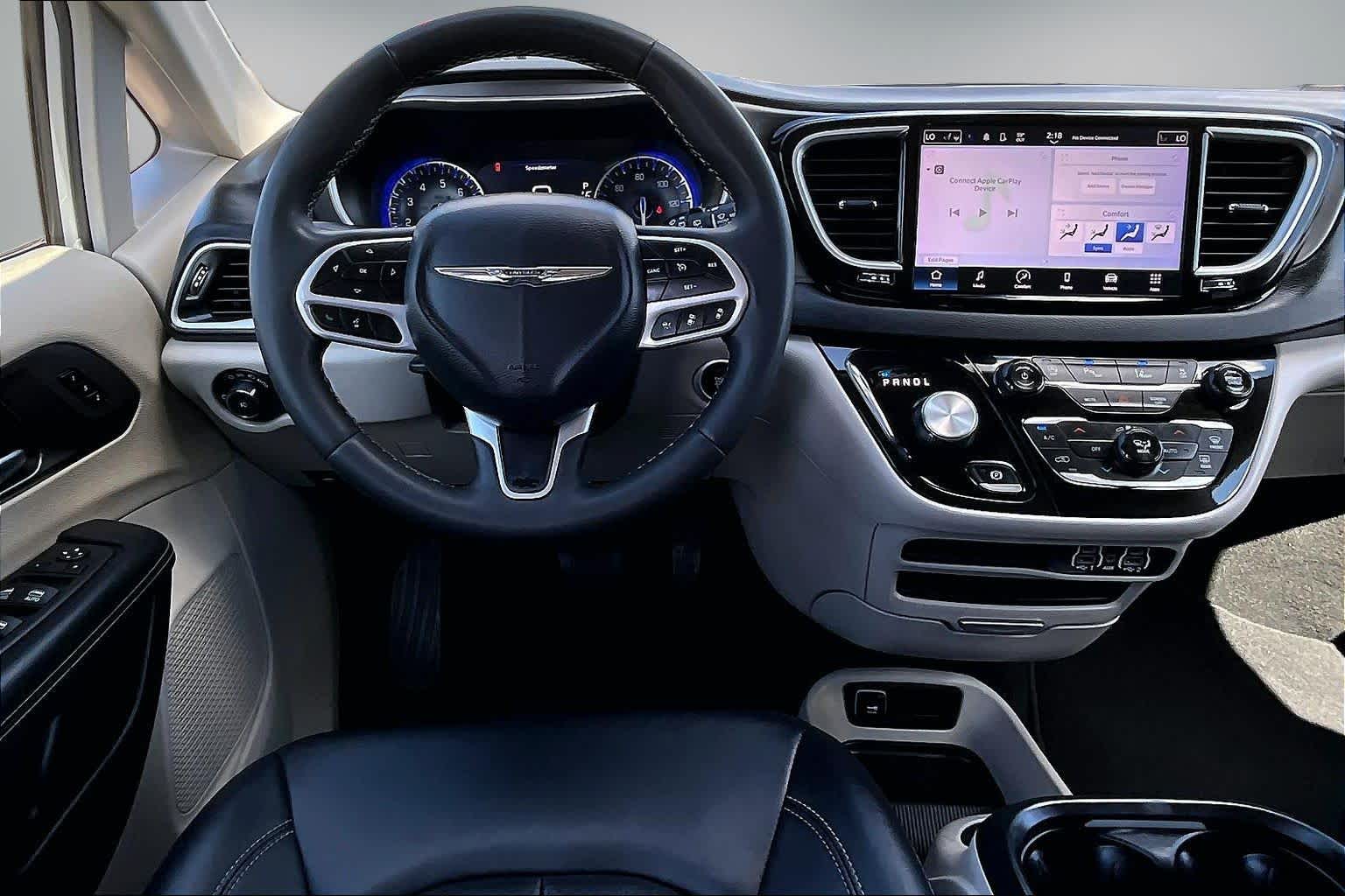 Thumbnail: 2024 Chrysler Pacifica - 14