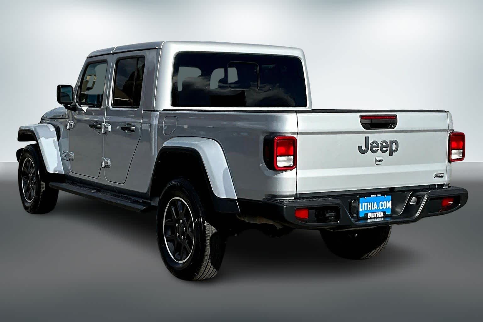 Thumbnail: 2023 Jeep Gladiator - 4