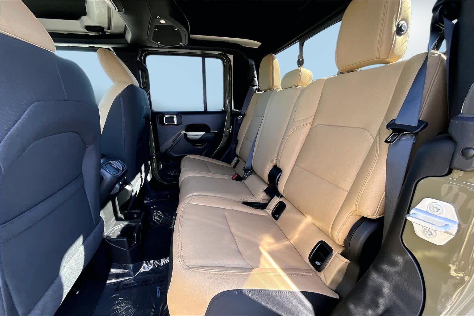 Thumbnail: 2026 Jeep Gladiator - 11