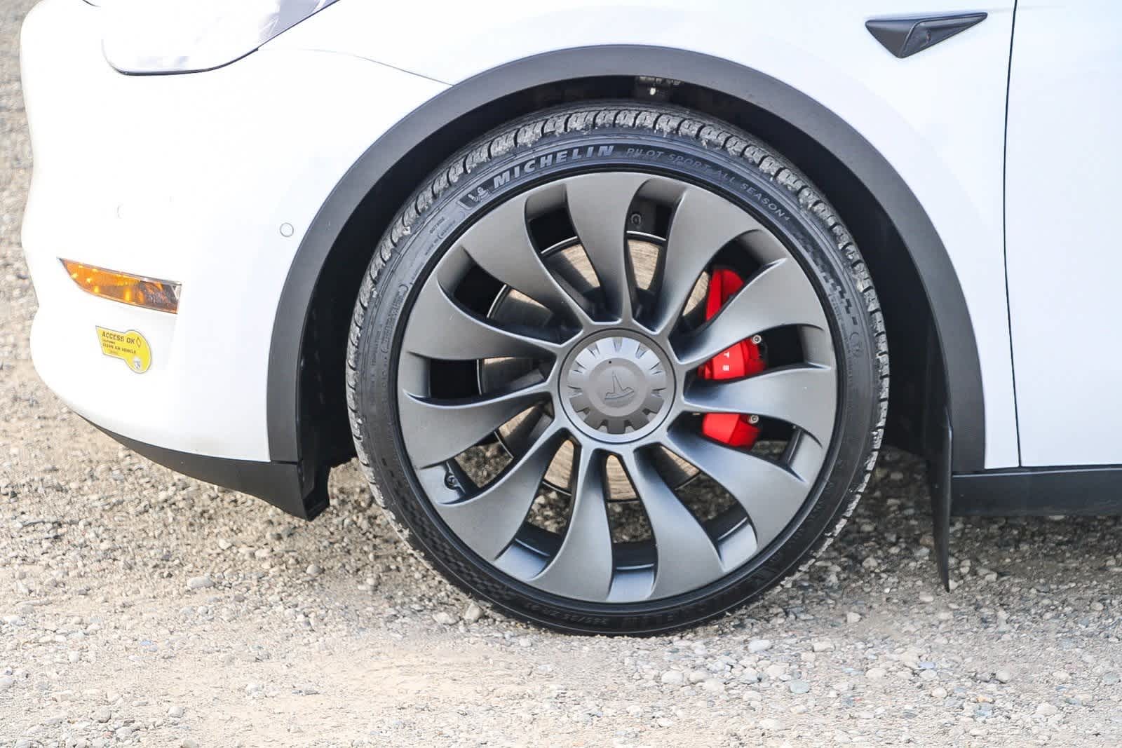 Thumbnail: 2022 Tesla Model Y - 8