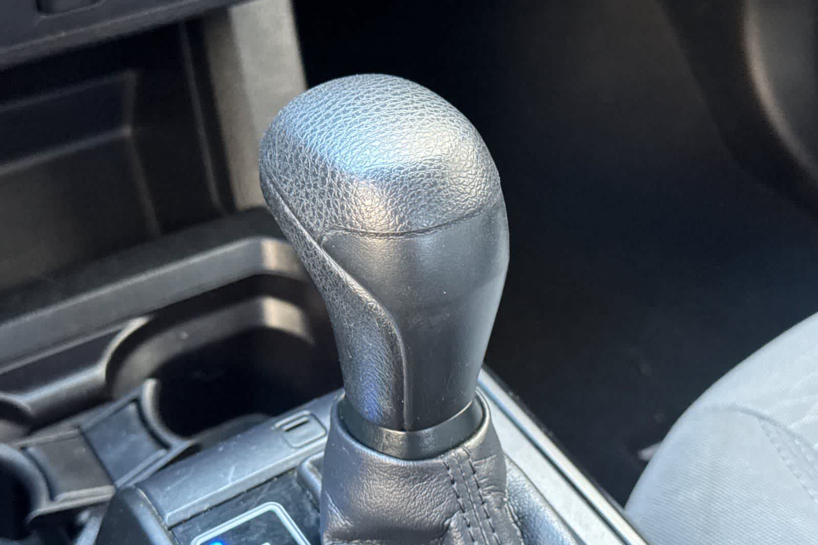 Thumbnail: 2017 Toyota Tacoma - 21