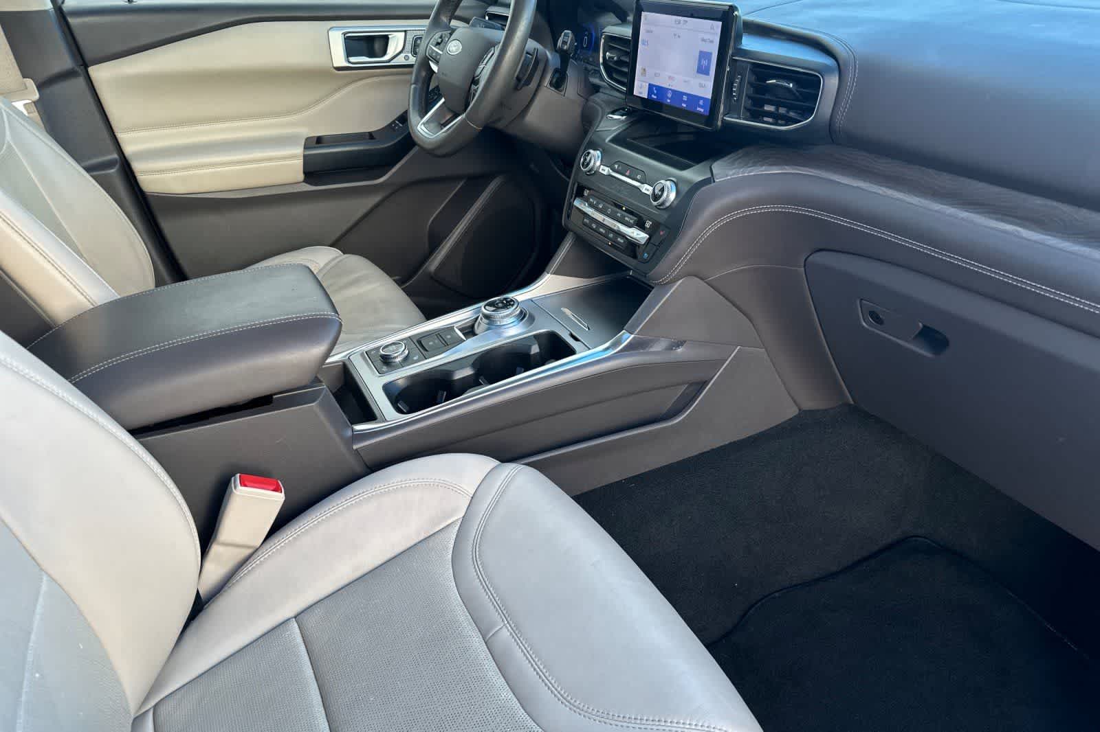 Thumbnail: 2020 Ford Explorer - 18