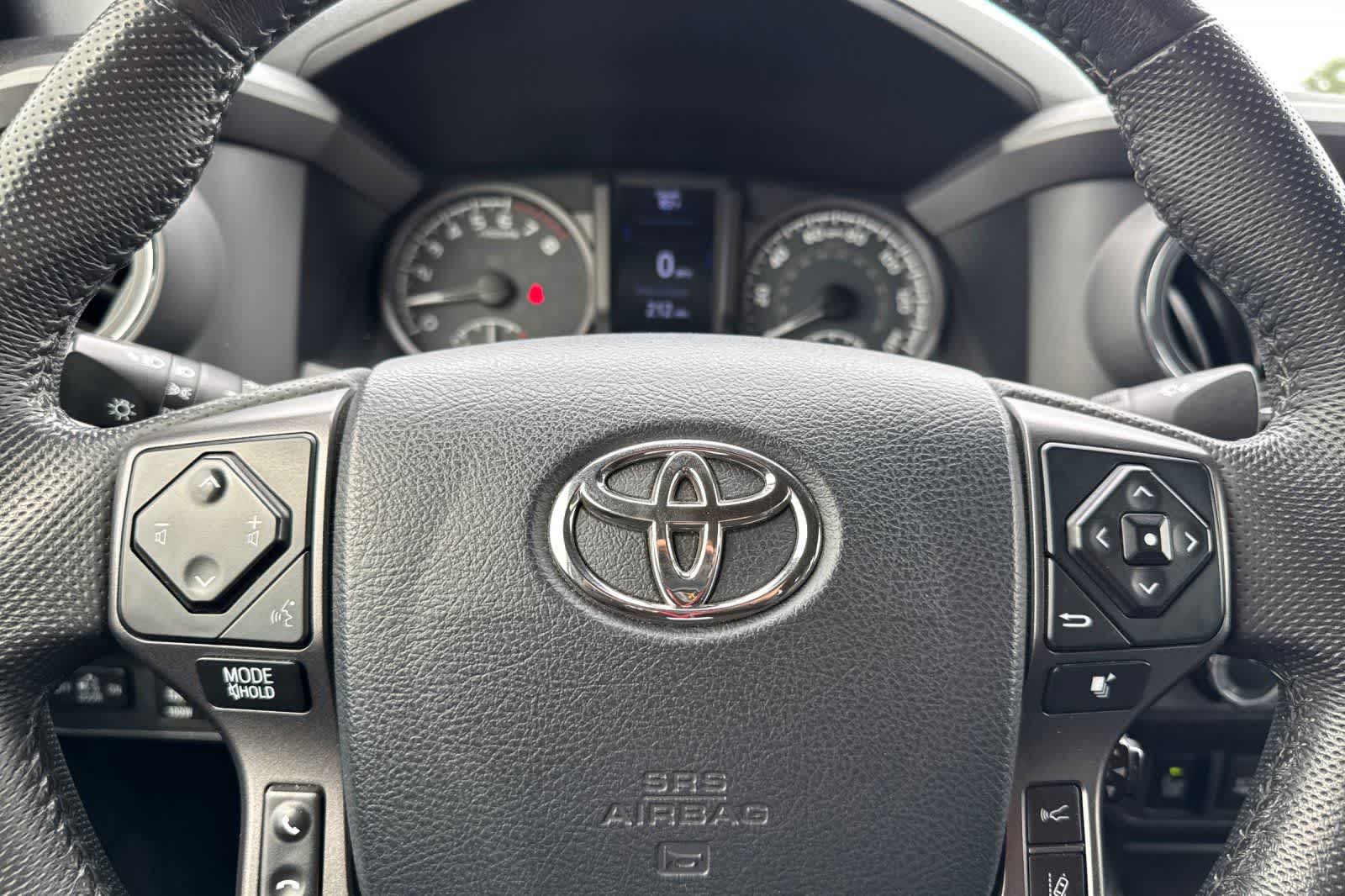 Thumbnail: 2018 Toyota Tacoma - 23