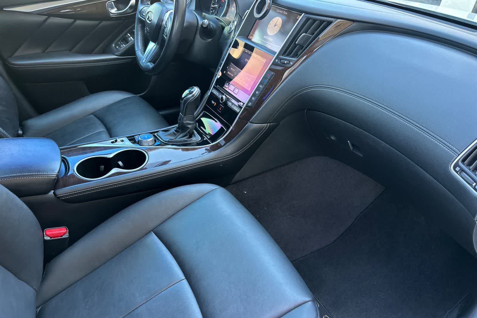 Thumbnail: 2018 INFINITI Q50 - 16