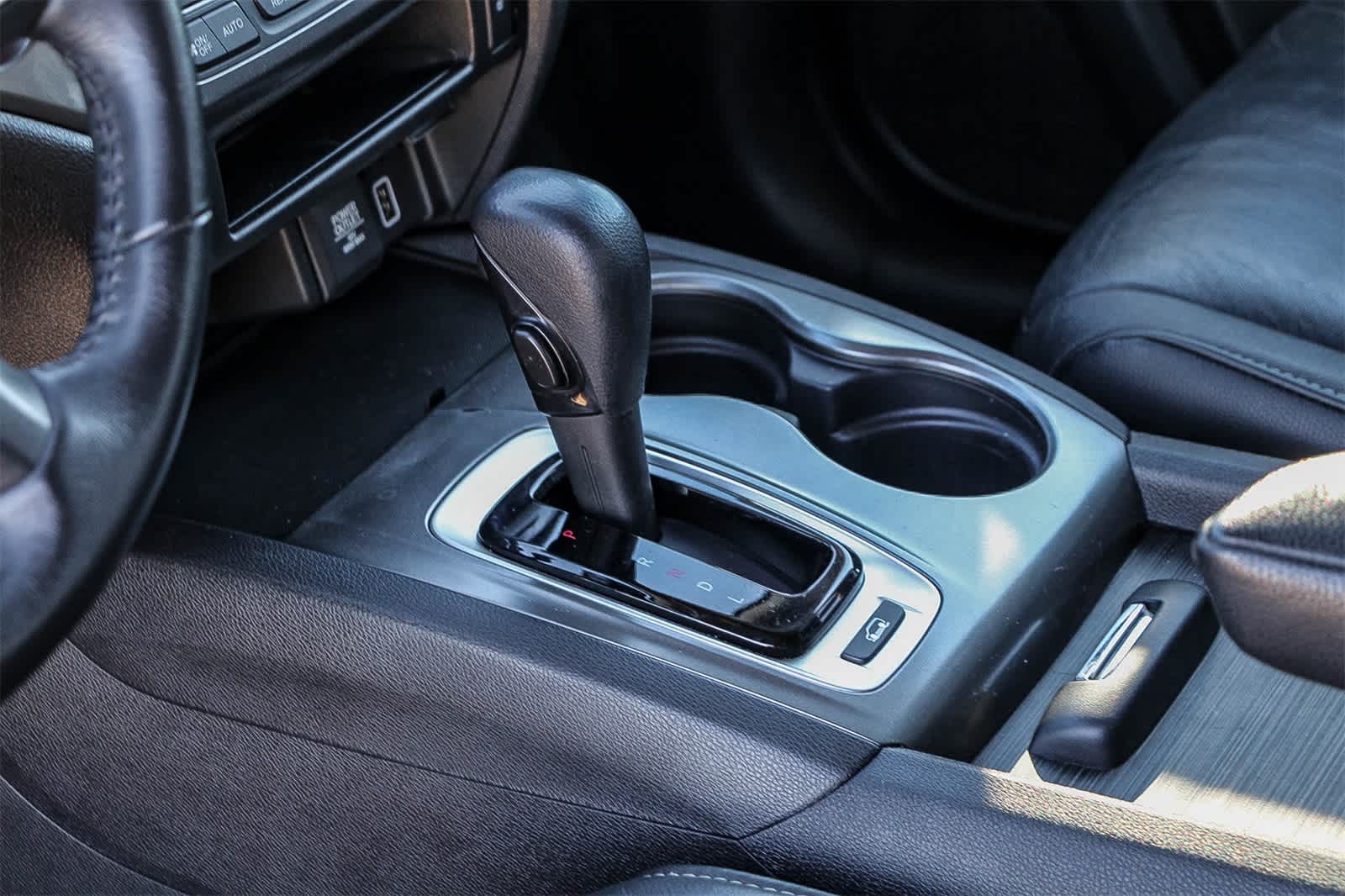 Thumbnail: 2020 Honda Pilot - 21