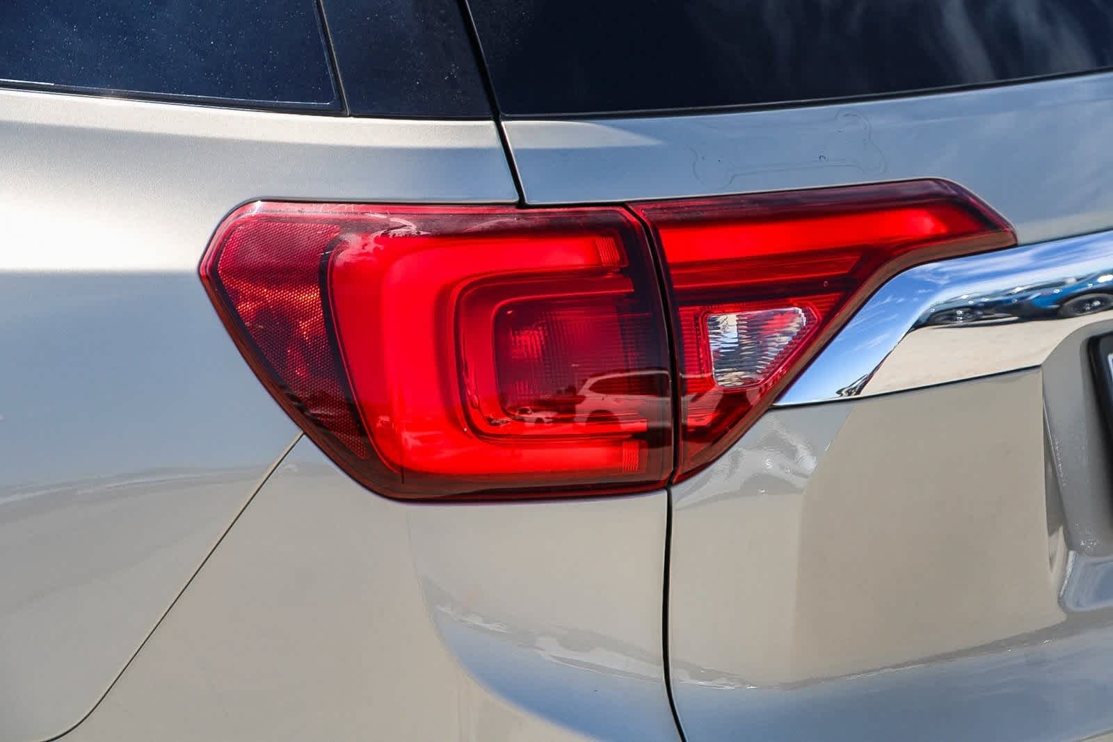 Thumbnail: 2017 GMC Acadia - 11