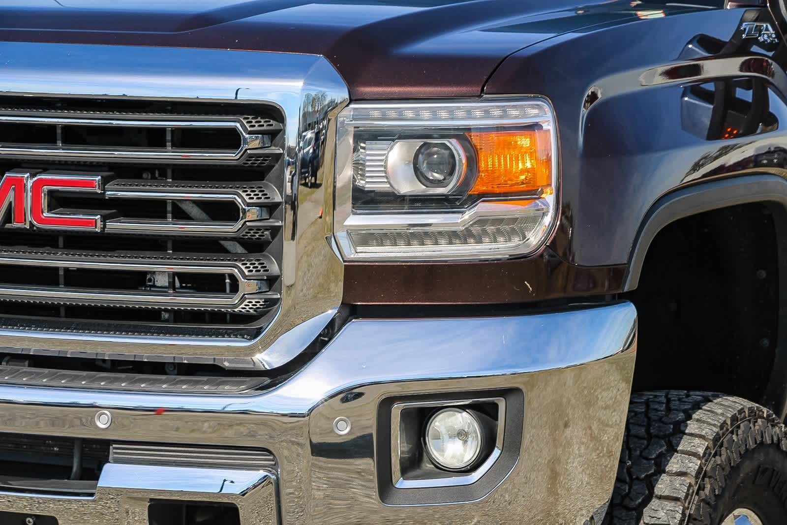 Thumbnail: 2016 GMC Sierra 2500 - 8