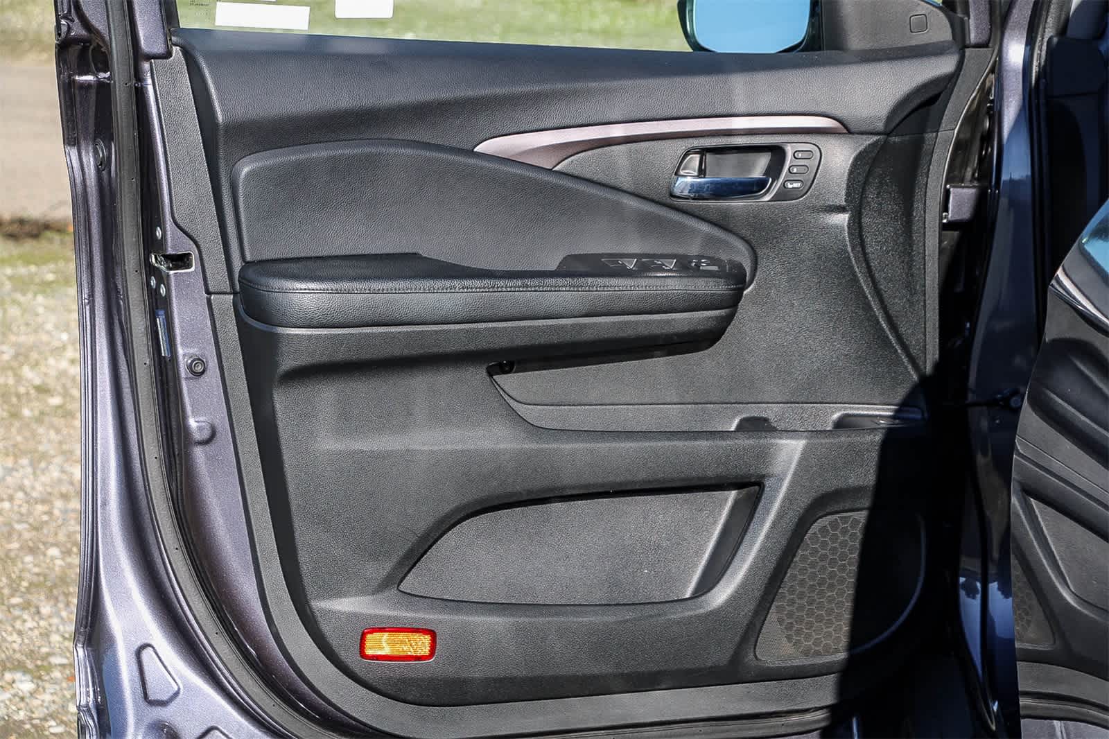 Thumbnail: 2020 Honda Pilot - 19