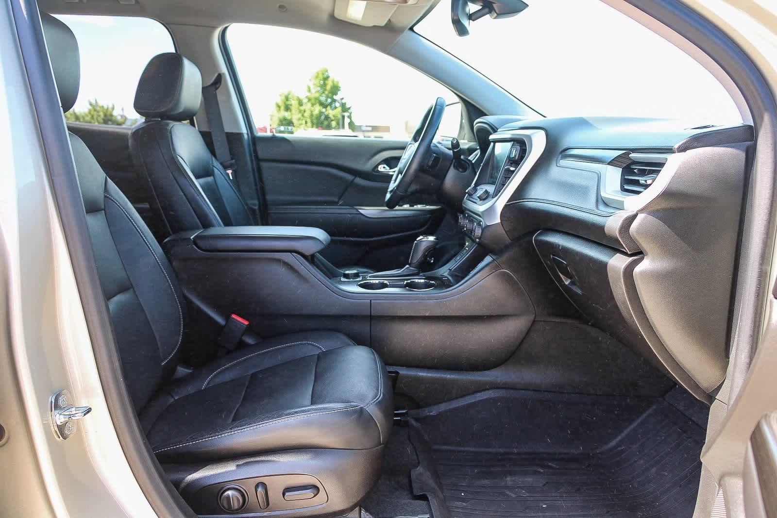 Thumbnail: 2017 GMC Acadia - 16