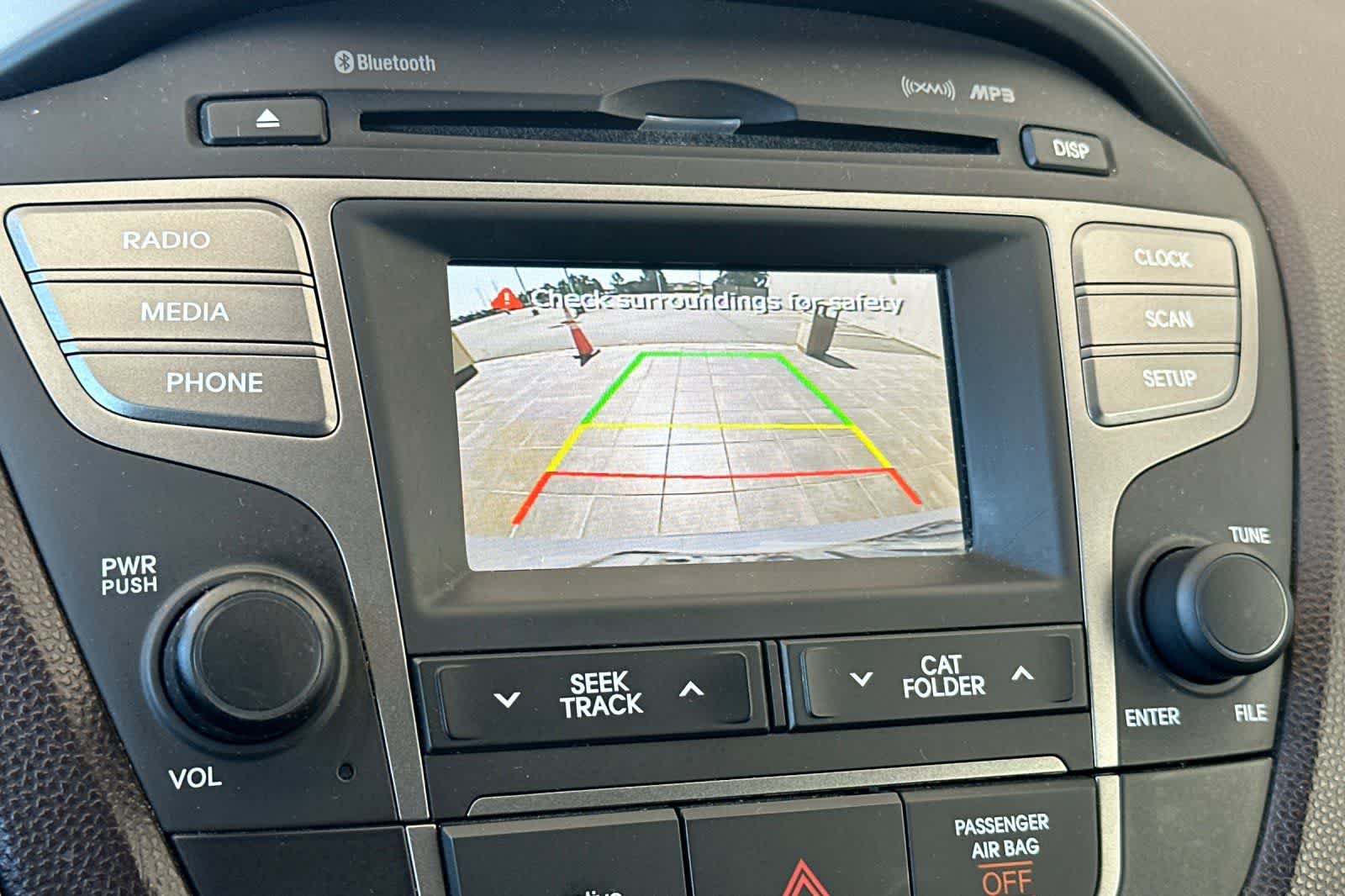 Thumbnail: 2015 Hyundai Tucson - 20