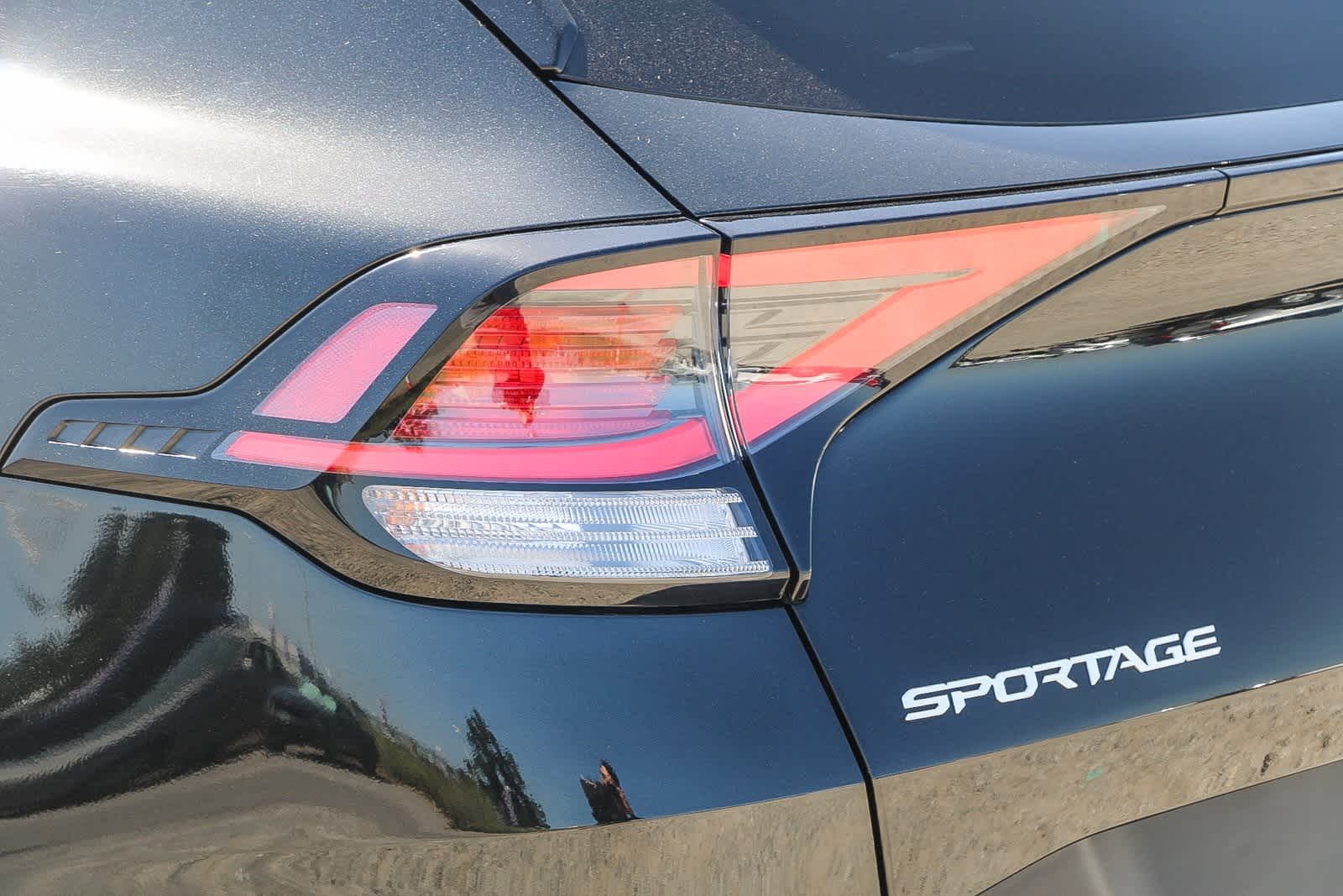 2024 Kia Sportage LX 11