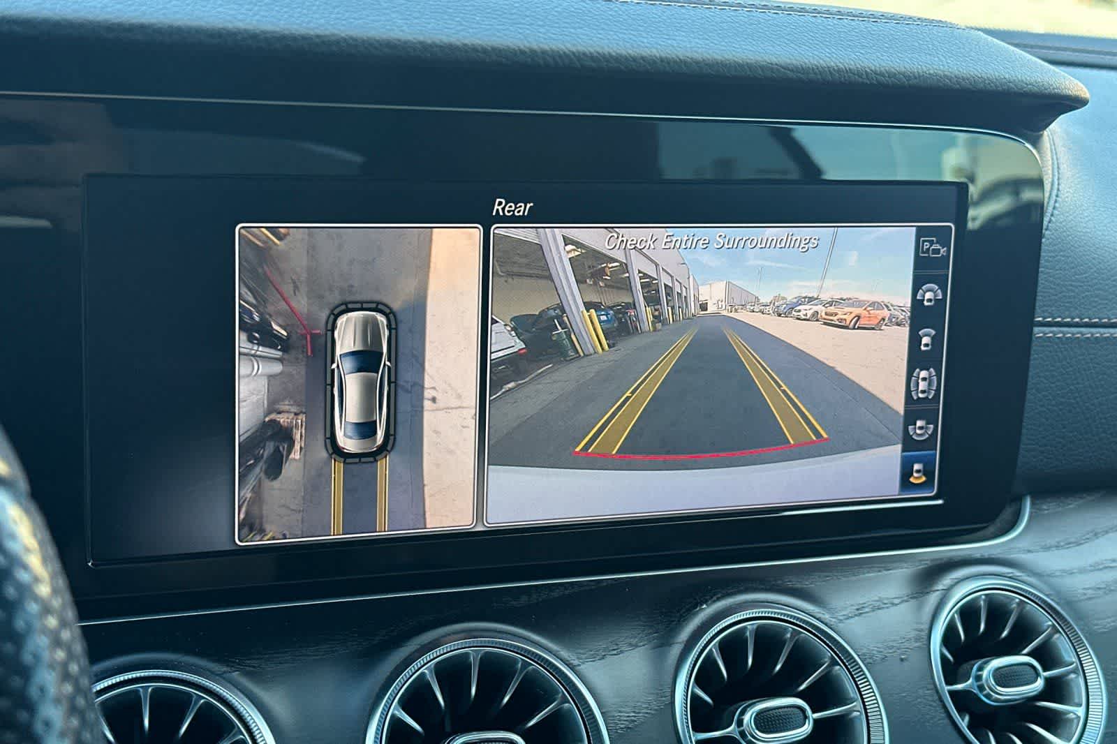 Thumbnail: 2019 Mercedes-Benz E-Class - 20