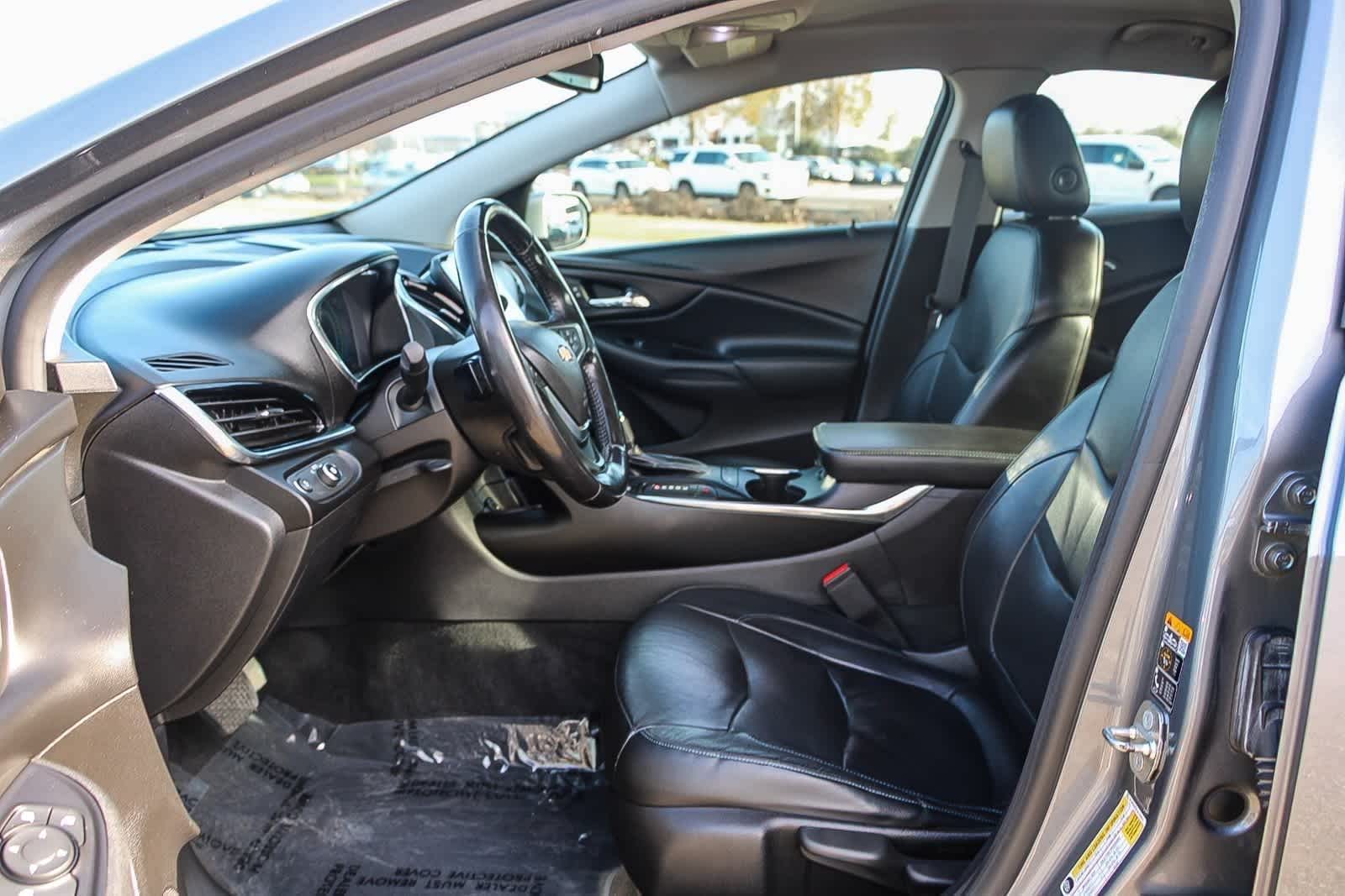 Thumbnail: 2018 Chevrolet Volt - 26