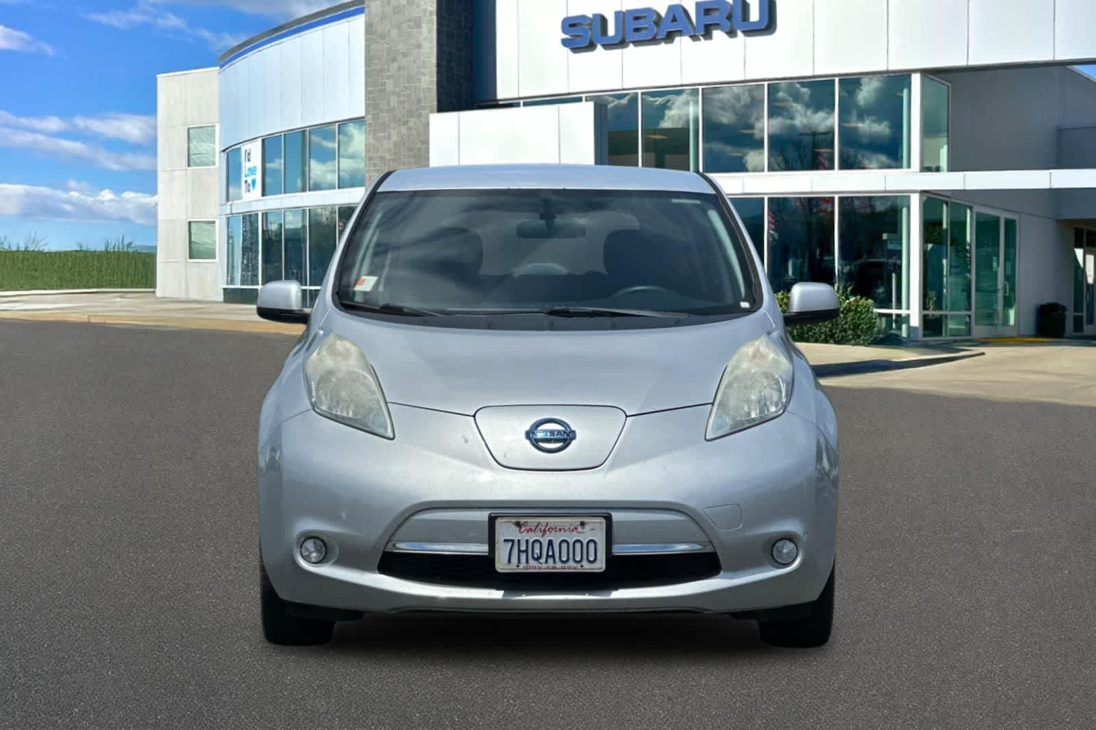 Thumbnail: 2015 Nissan Leaf - 10