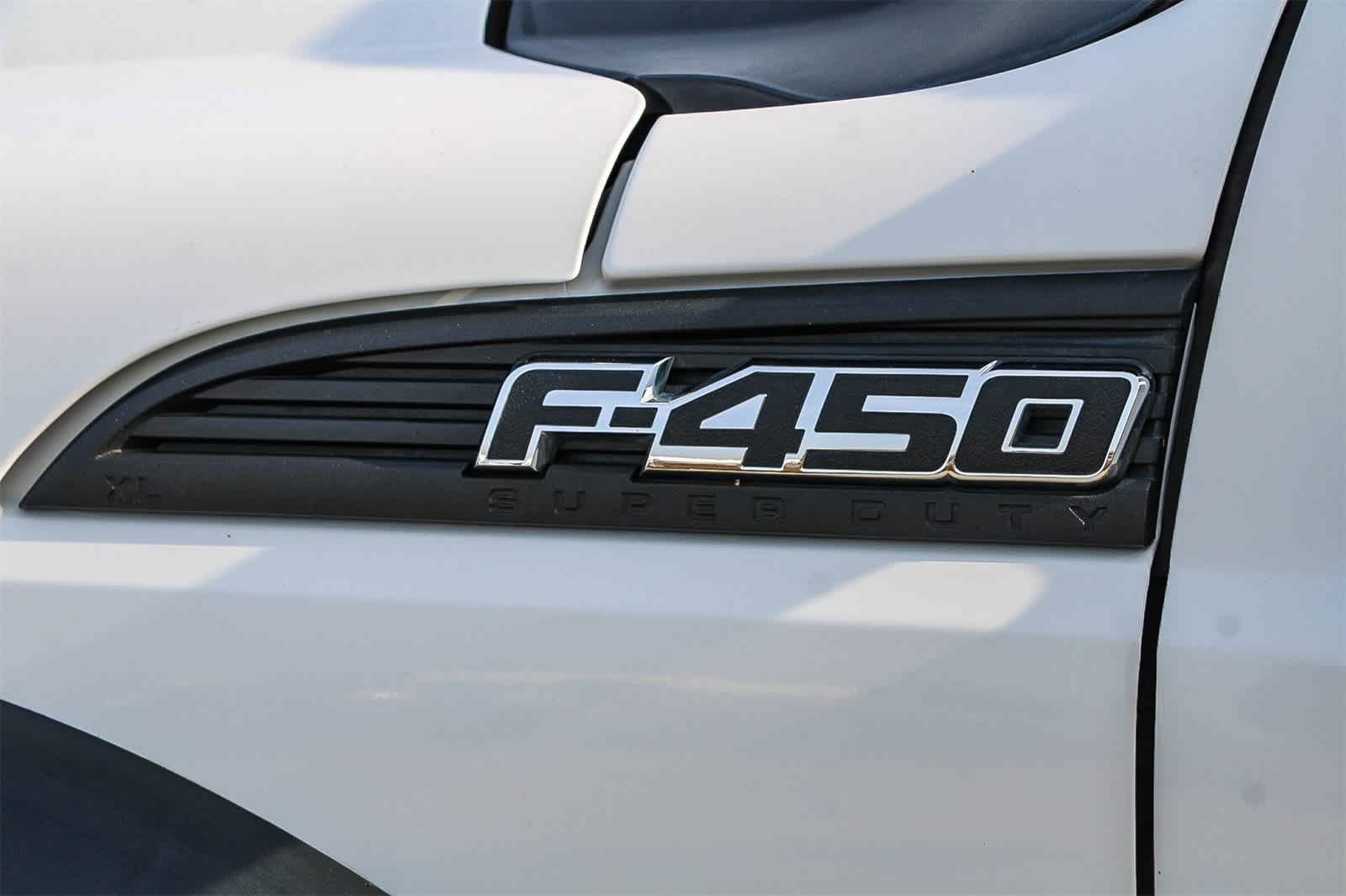 Thumbnail: 2015 Ford Econoline - 3