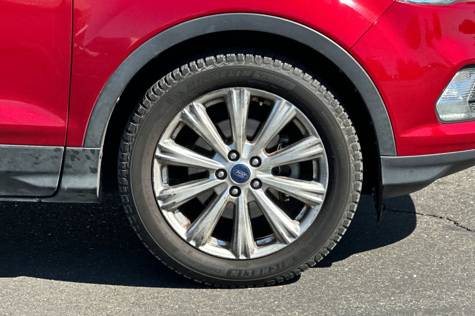 Thumbnail: 2017 Ford Escape - 31