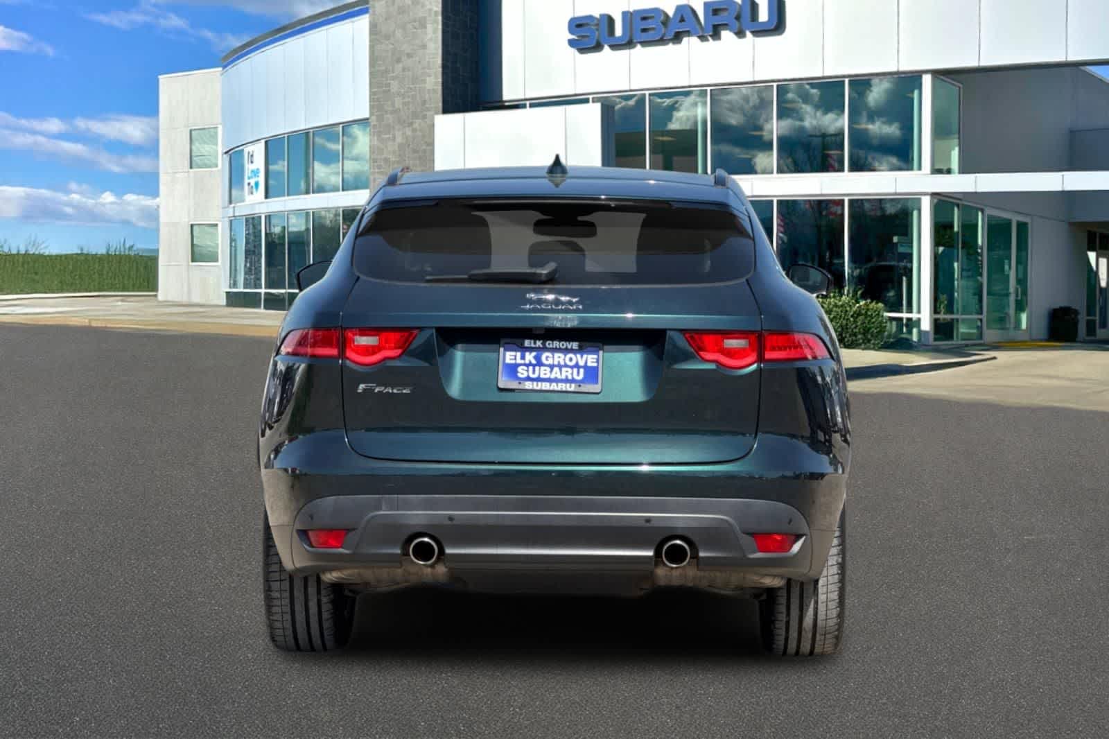 Thumbnail: 2017 Jaguar F-Pace - 7