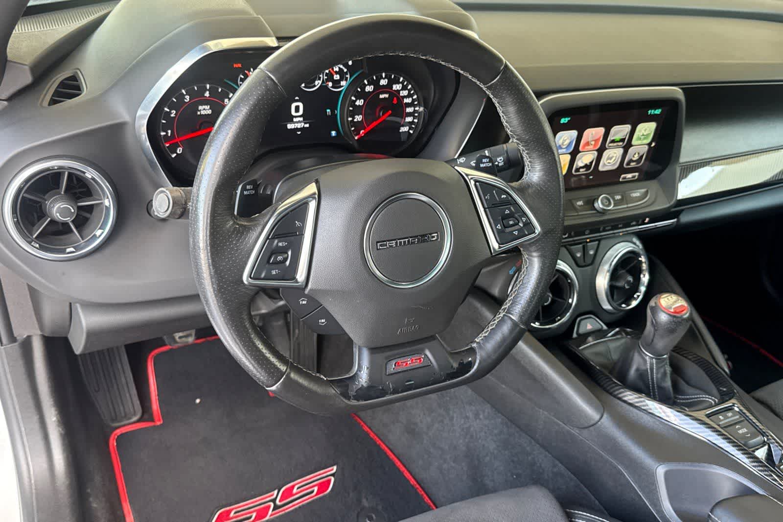 Thumbnail: 2018 Chevrolet Camaro - 14