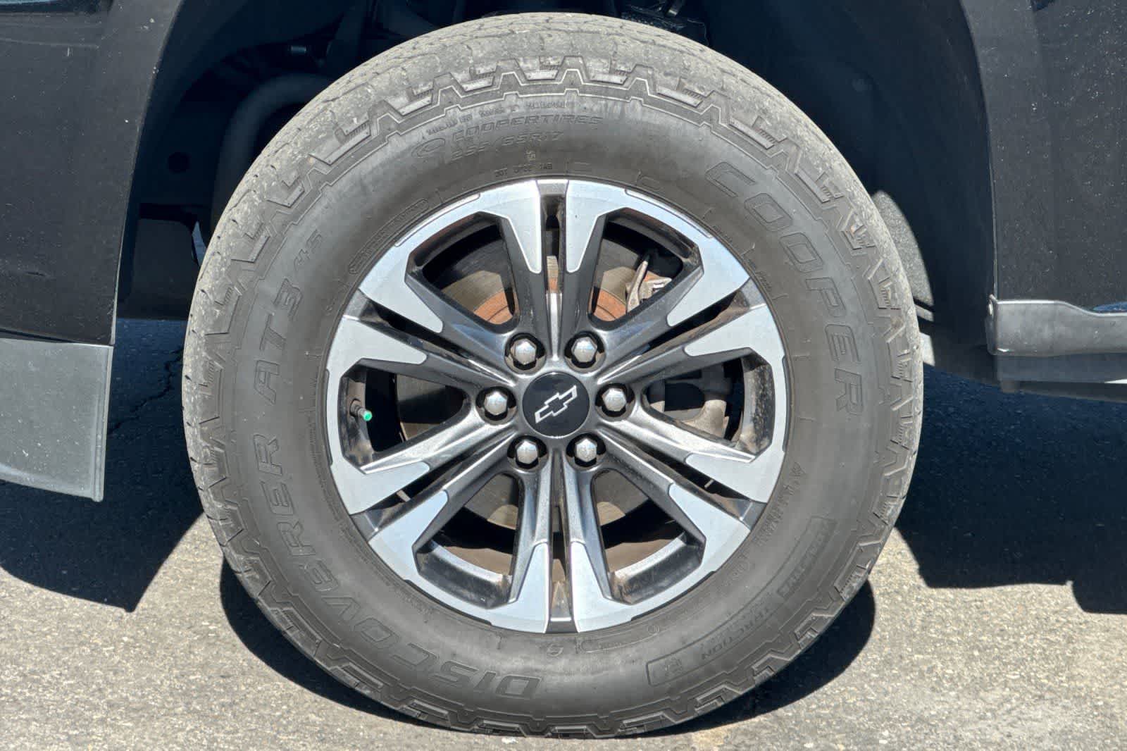 Thumbnail: 2021 Chevrolet Colorado - 28