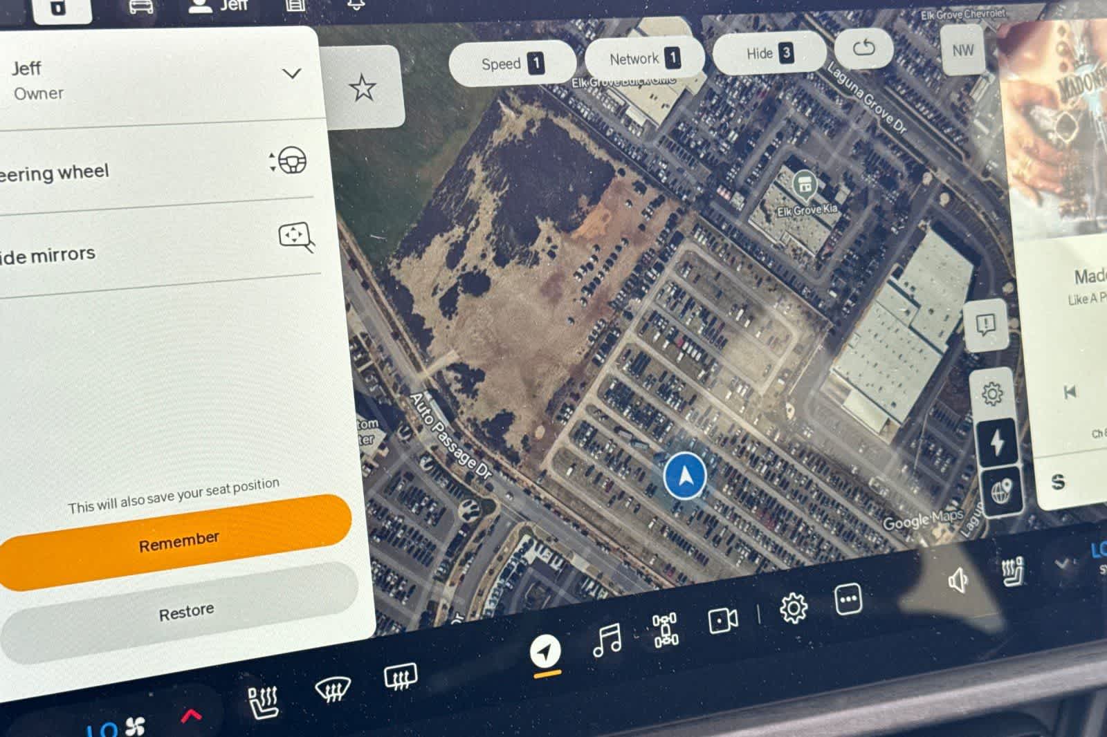 Thumbnail: 2023 Rivian R1S - 22