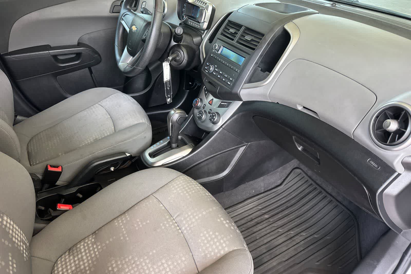 Thumbnail: 2015 Chevrolet Sonic - 15