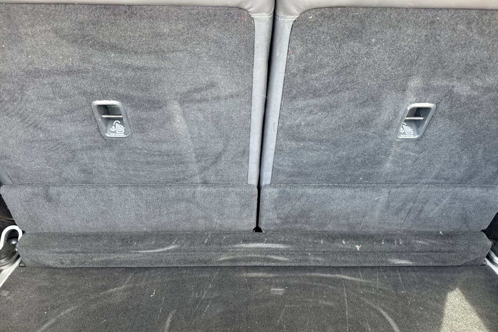 Thumbnail: 2023 Rivian R1S - 17