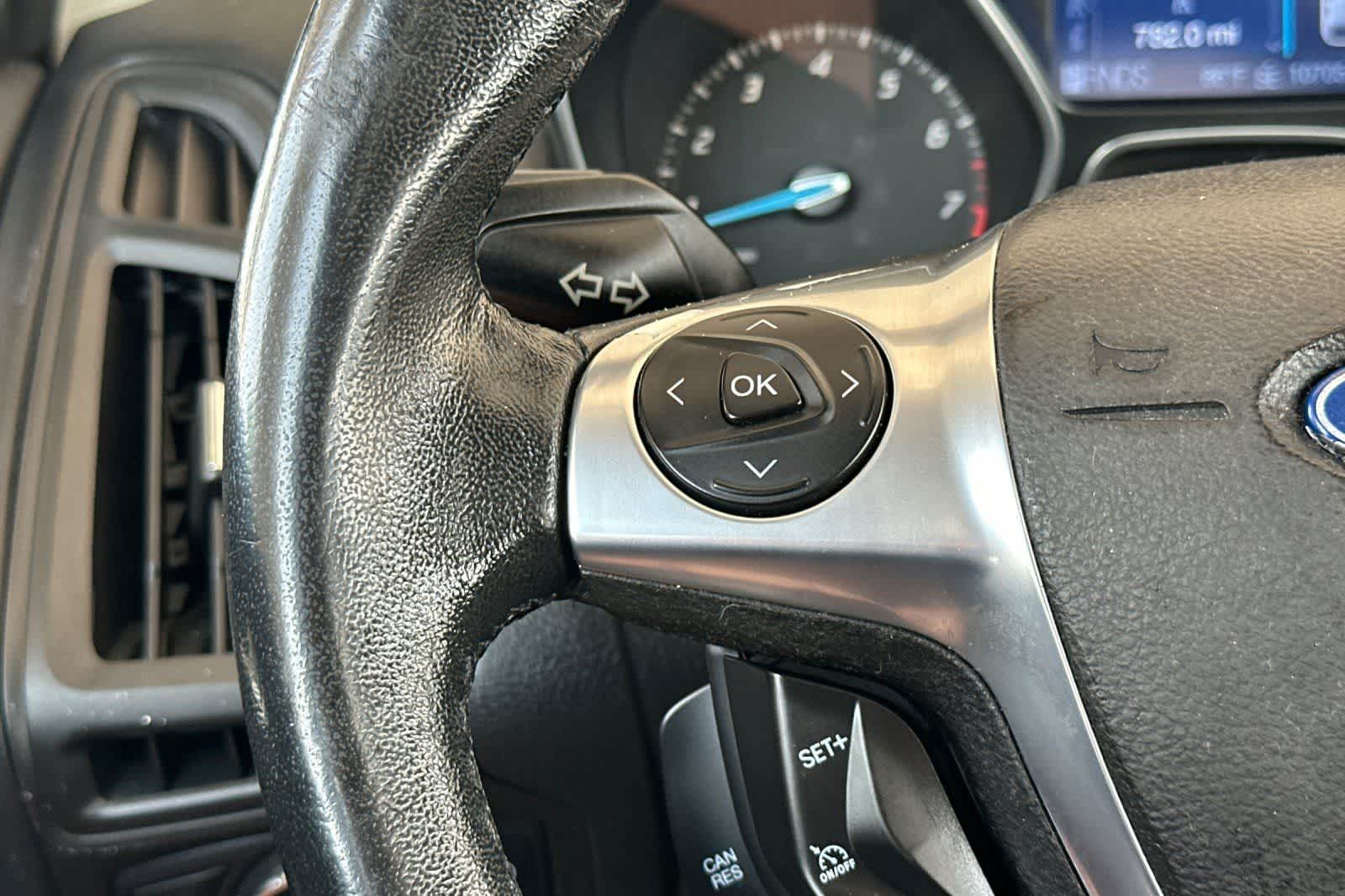 Thumbnail: 2012 Ford Focus - 23