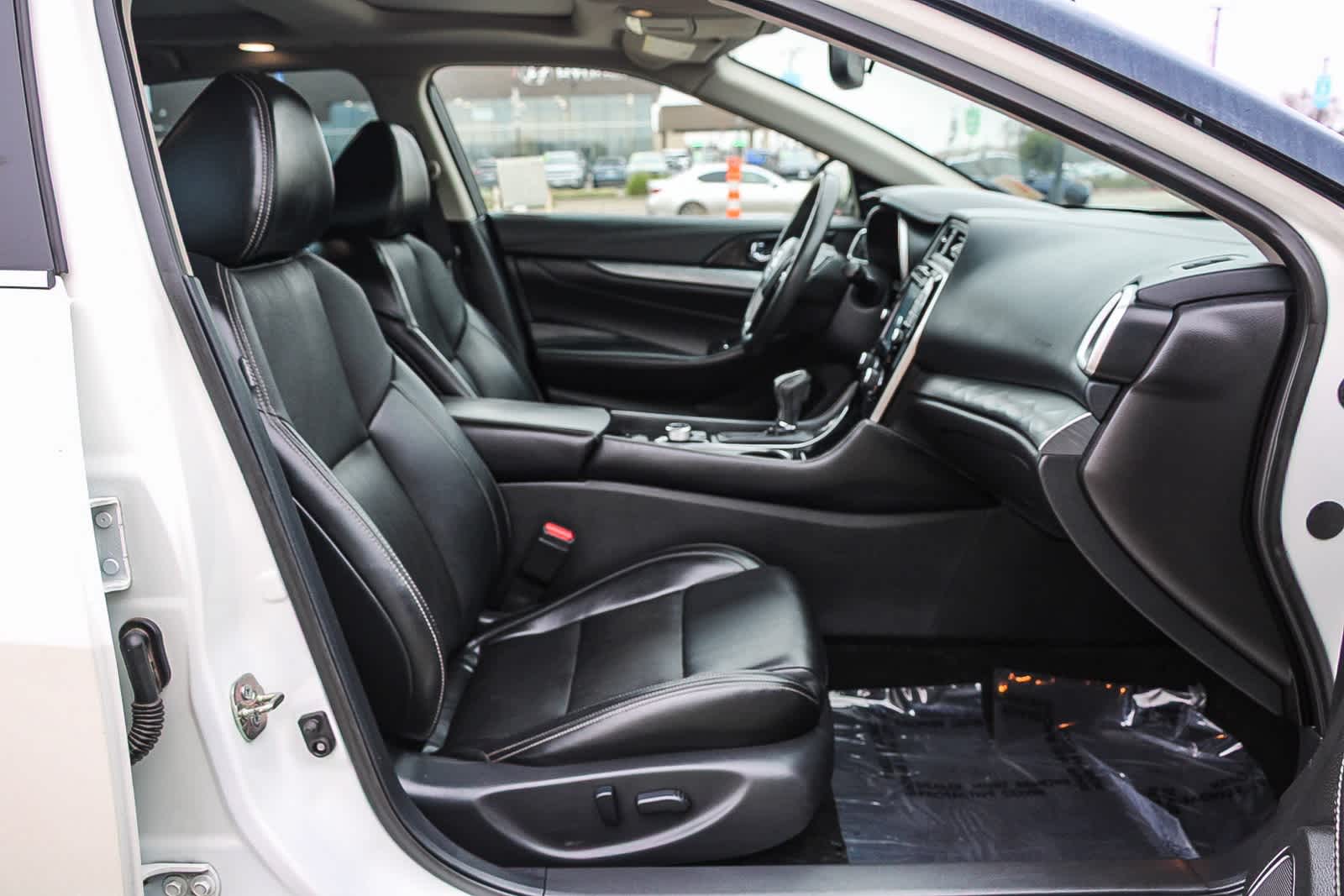 Thumbnail: 2017 Nissan Maxima - 14