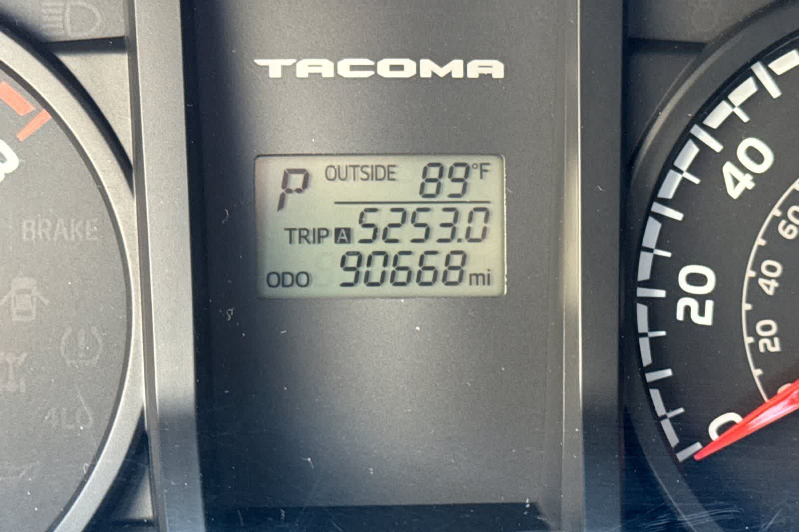 Thumbnail: 2017 Toyota Tacoma - 26