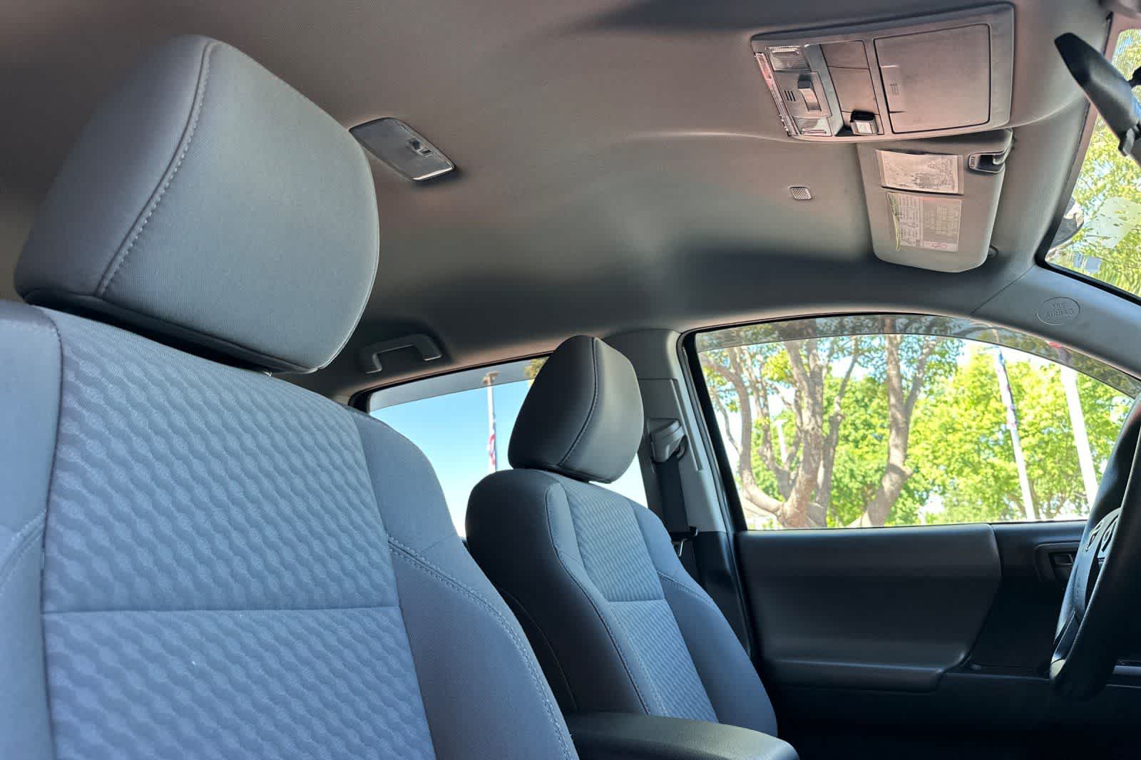 Thumbnail: 2020 Toyota Tacoma - 16