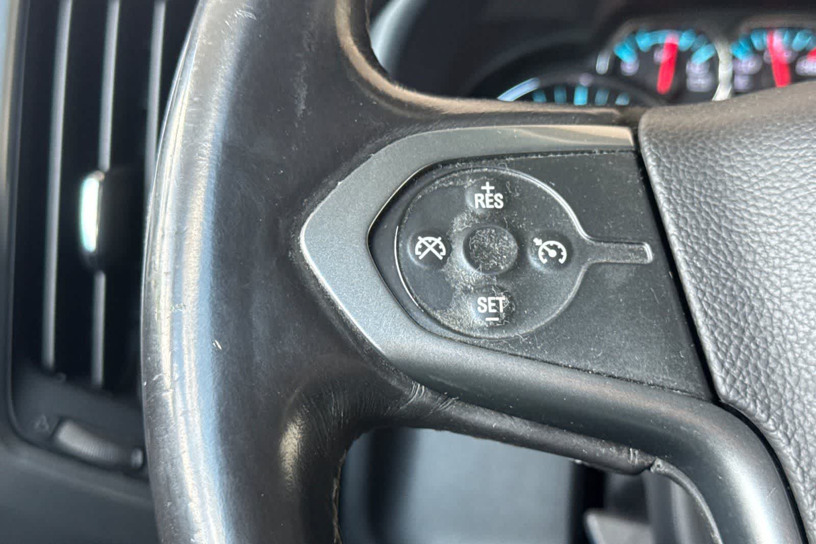Thumbnail: 2014 Chevrolet Silverado 1500 - 22