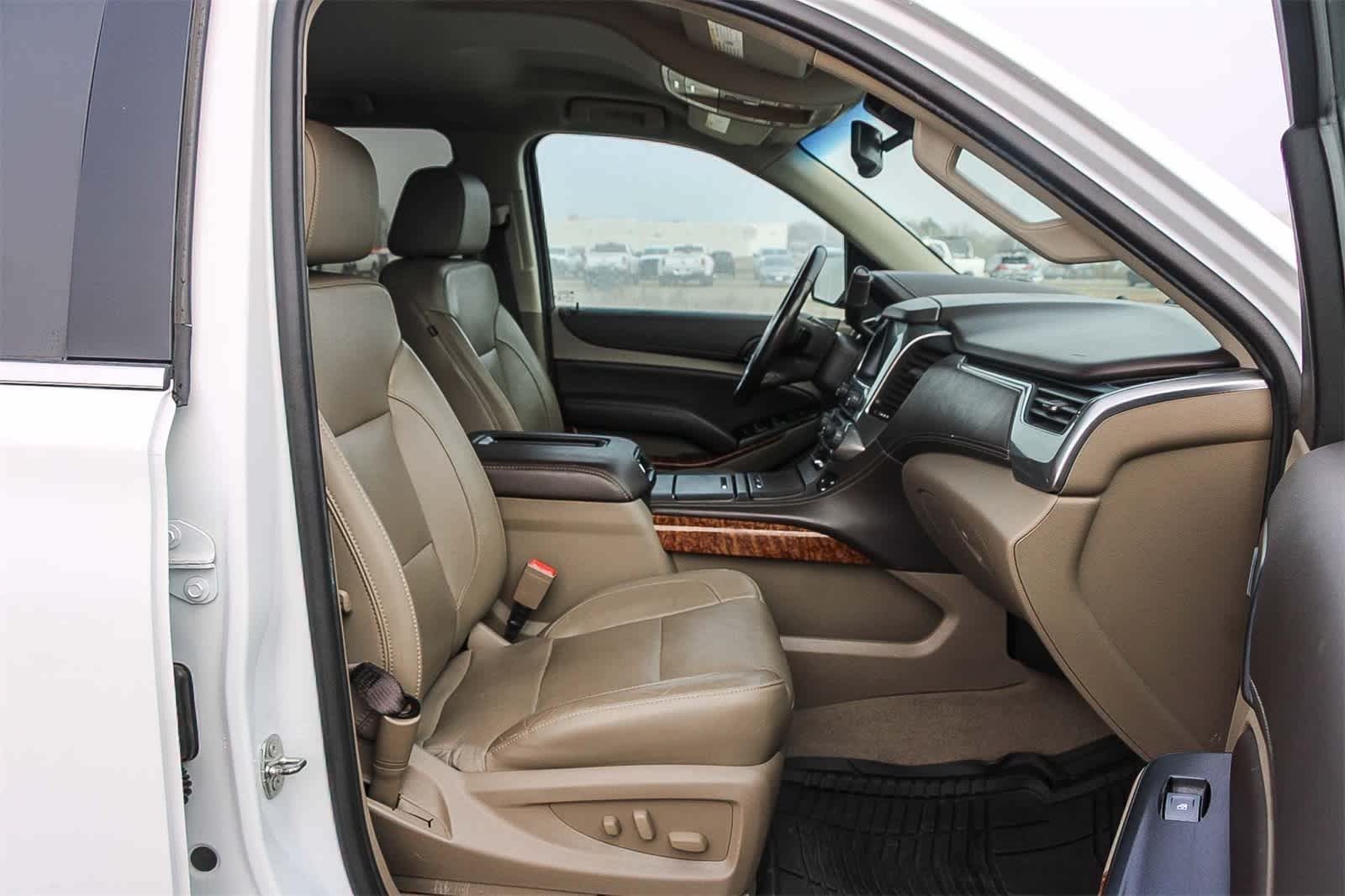 Thumbnail: 2020 Chevrolet Tahoe - 9