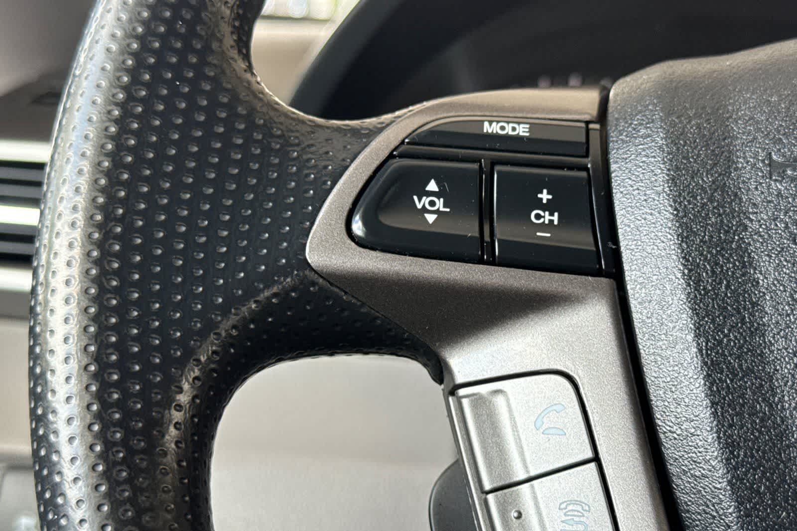 Thumbnail: 2016 Honda Odyssey - 25
