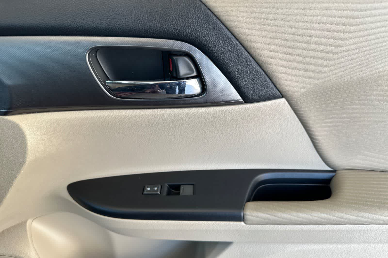 Thumbnail: 2014 Honda Accord - 17