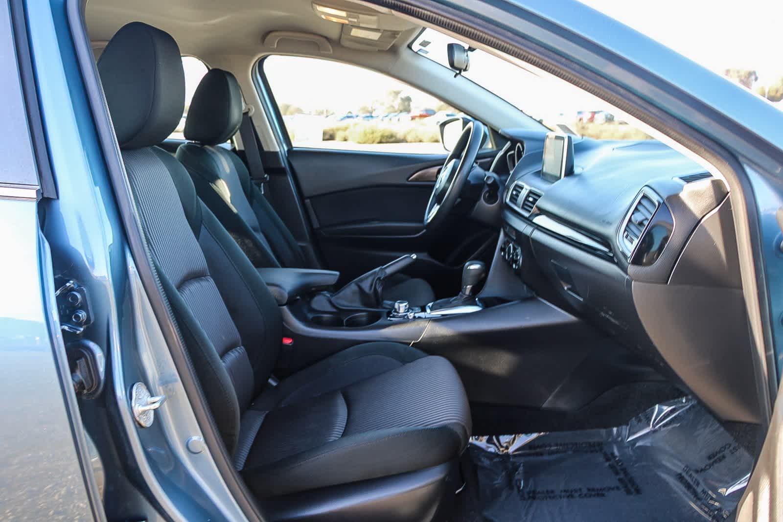 Thumbnail: 2016 Mazda Mazda3 - 16