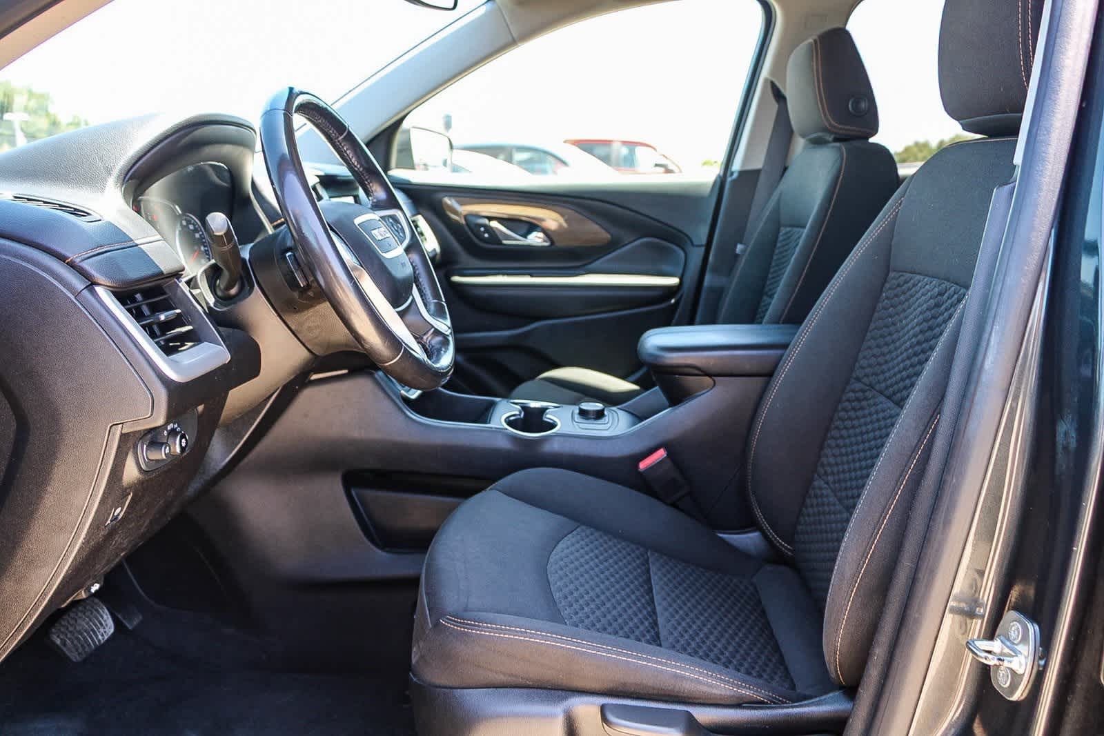 Thumbnail: 2019 GMC Terrain - 17