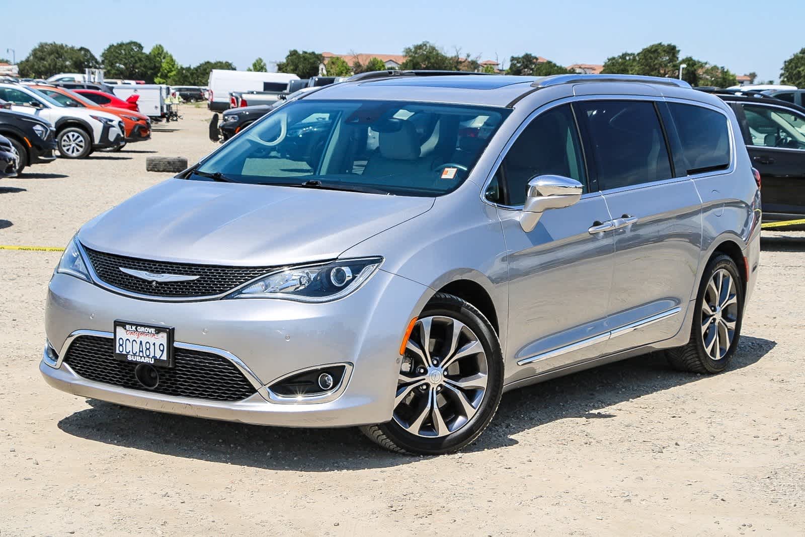 2018 Chrysler Pacifica Limited -
                  Elk Grove, CA