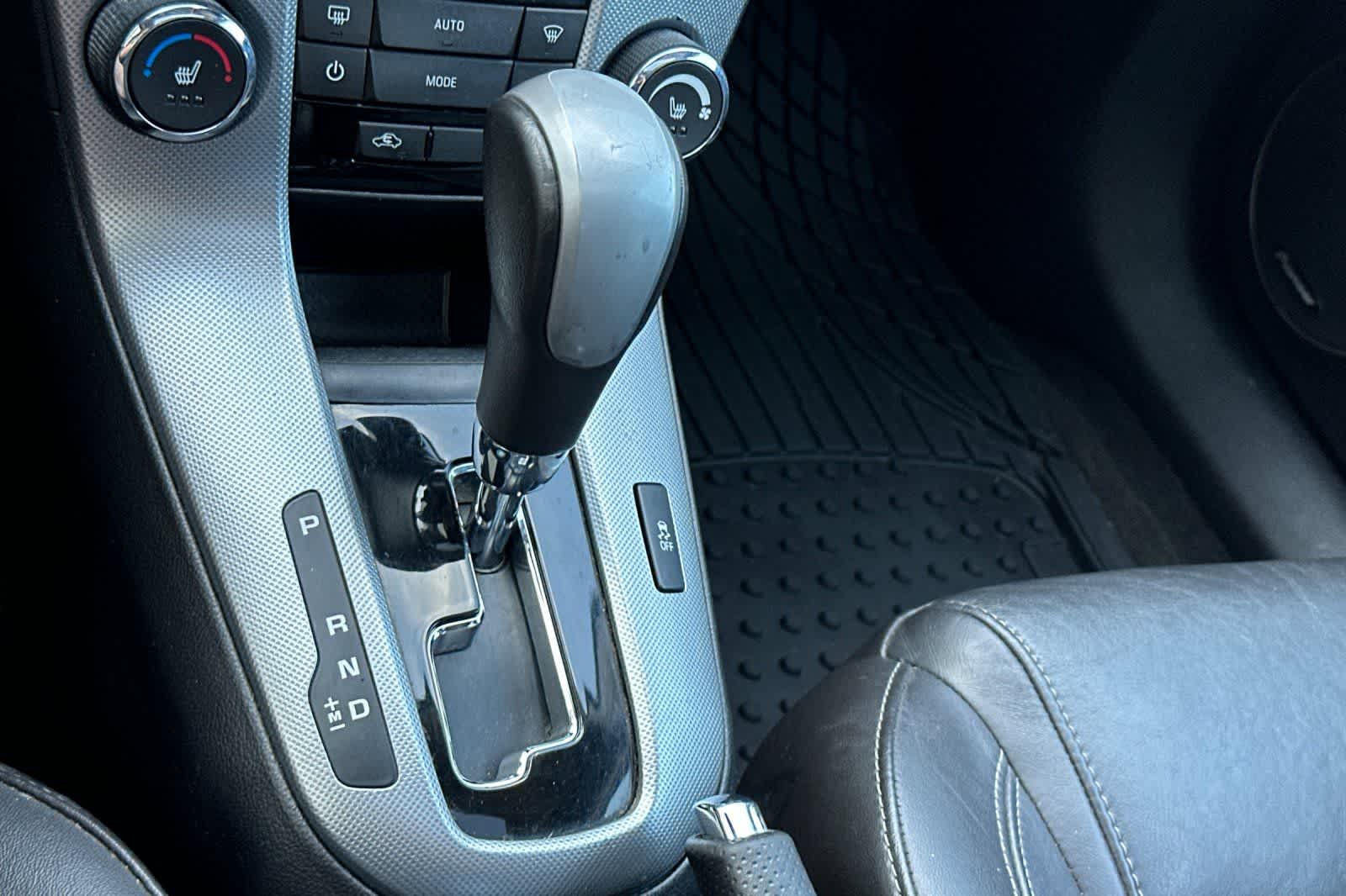 Thumbnail: 2015 Chevrolet Cruze - 19