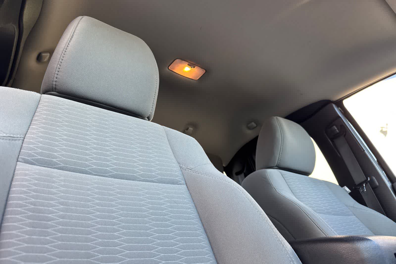 Thumbnail: 2017 Toyota Tacoma - 16