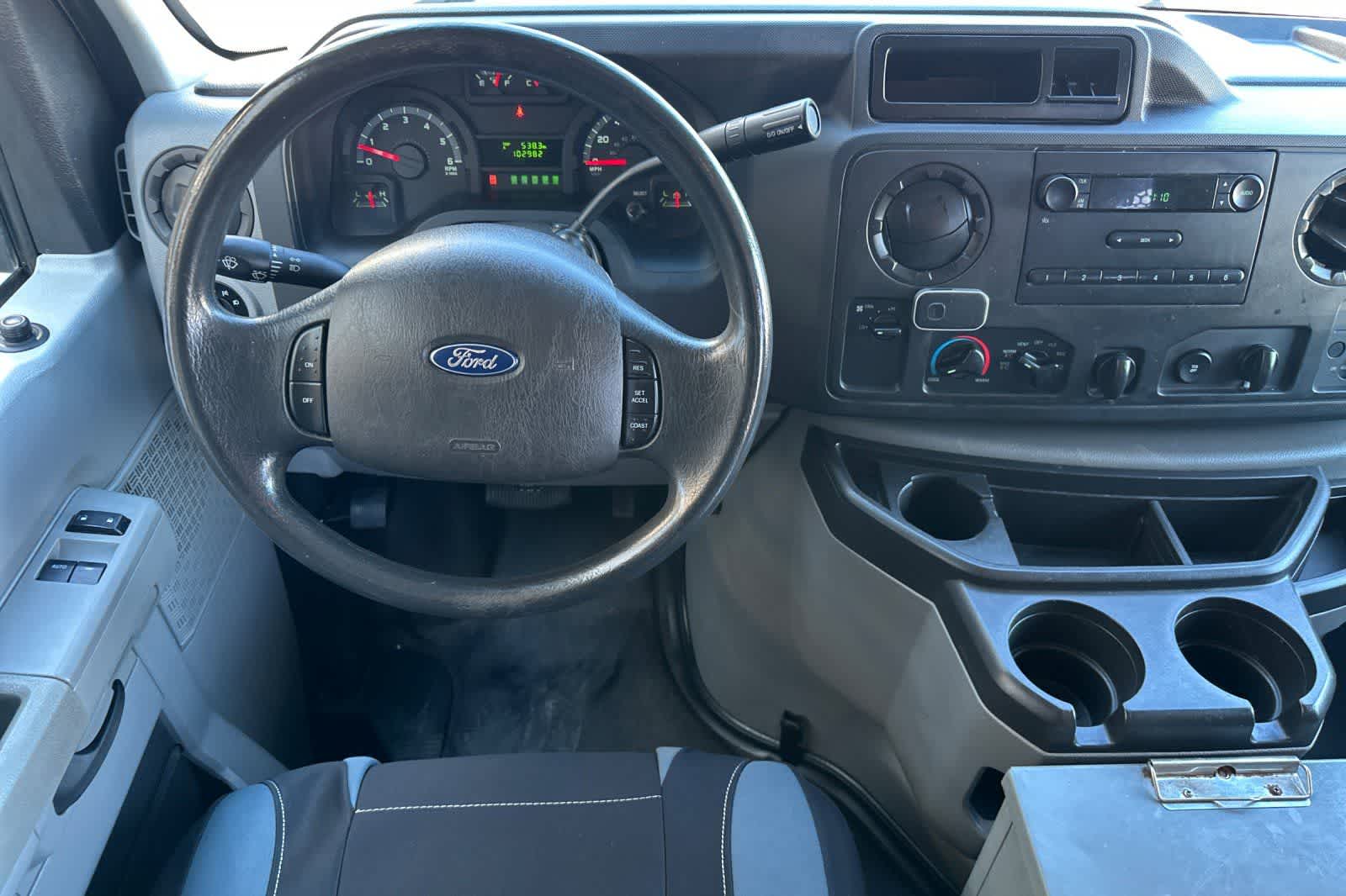 Thumbnail: 2014 Ford Econoline - 14