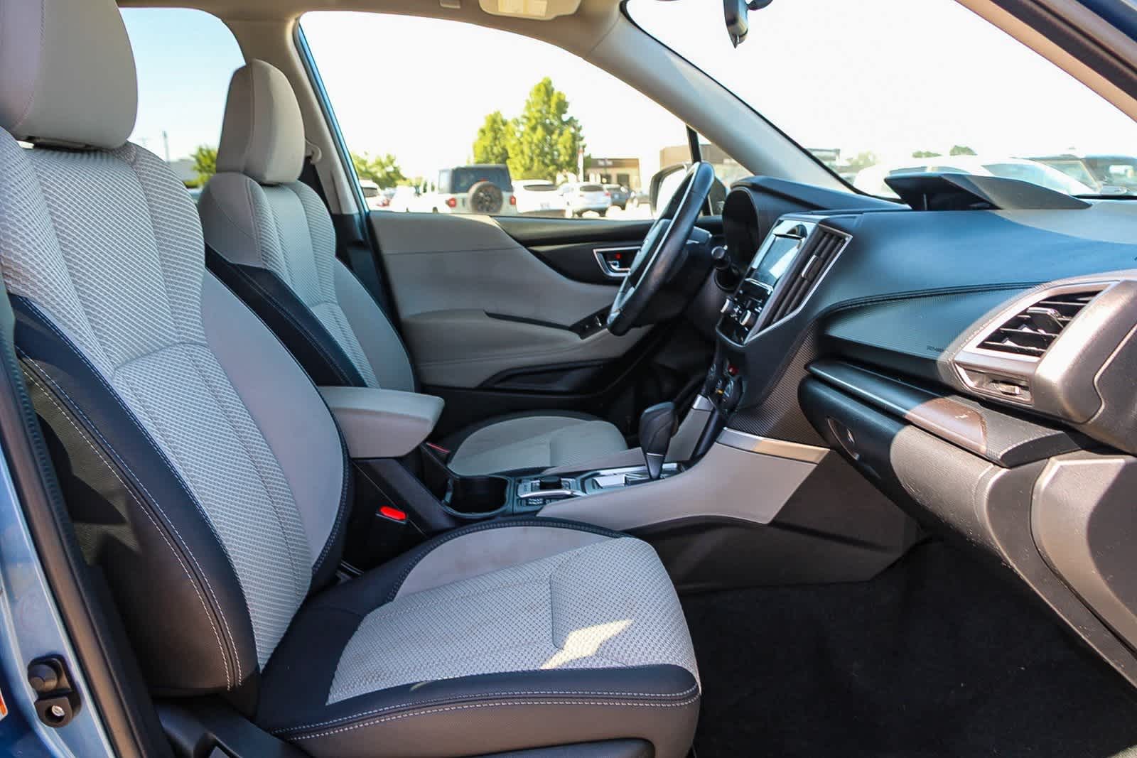 2020 Subaru Forester Premium 16