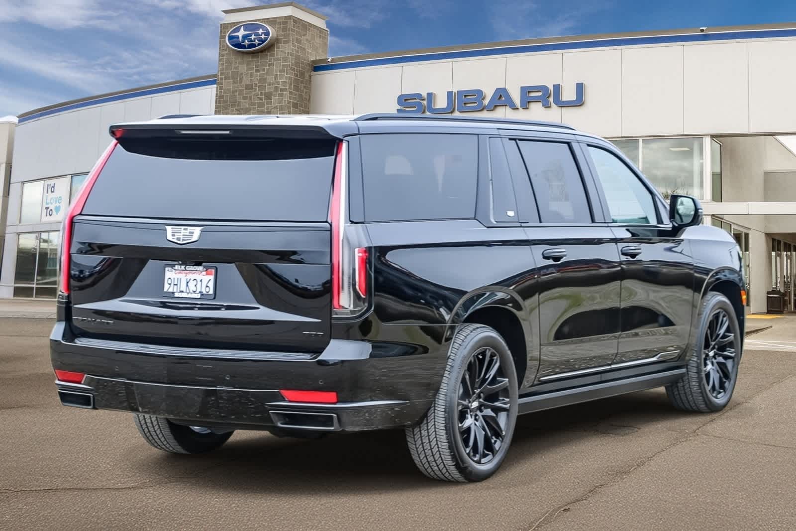 Thumbnail: 2023 Cadillac Escalade - 4