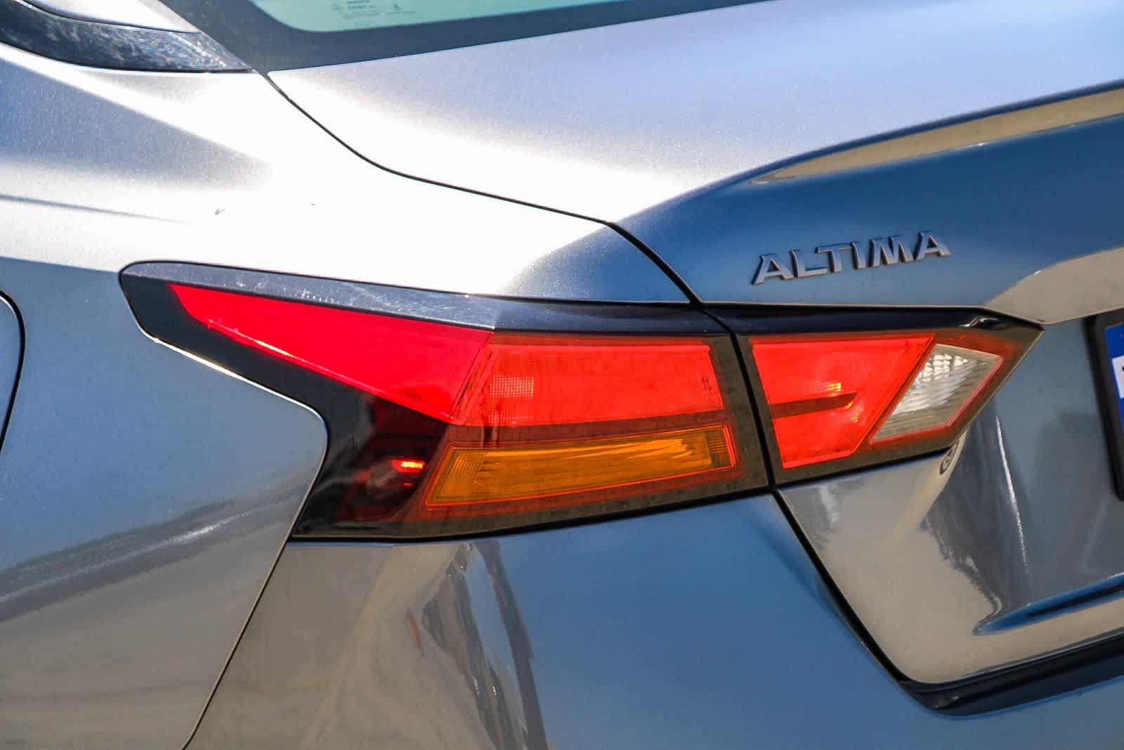 2023 Nissan Altima SL 11