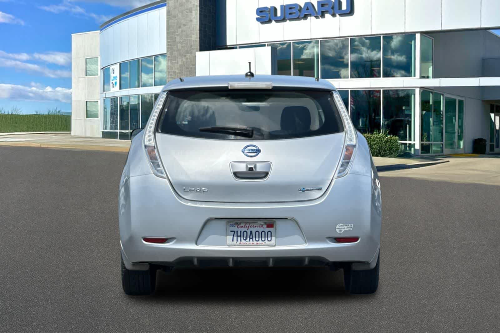 Thumbnail: 2015 Nissan Leaf - 7
