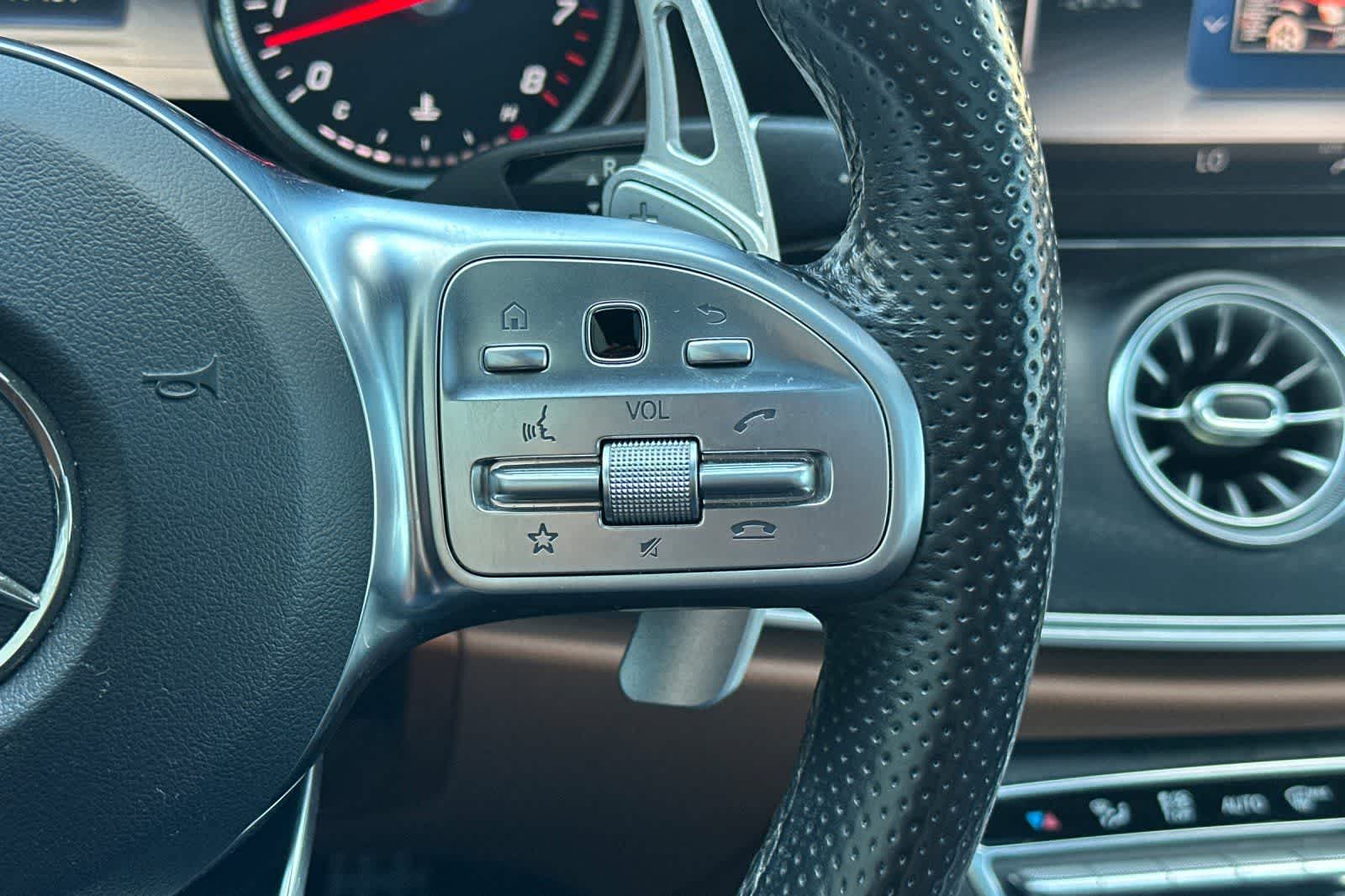 Thumbnail: 2019 Mercedes-Benz E-Class - 26