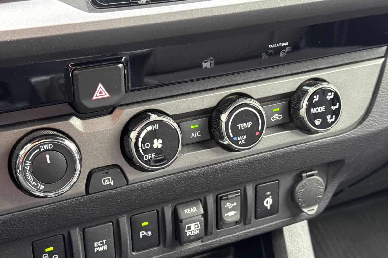 Thumbnail: 2018 Toyota Tacoma - 20