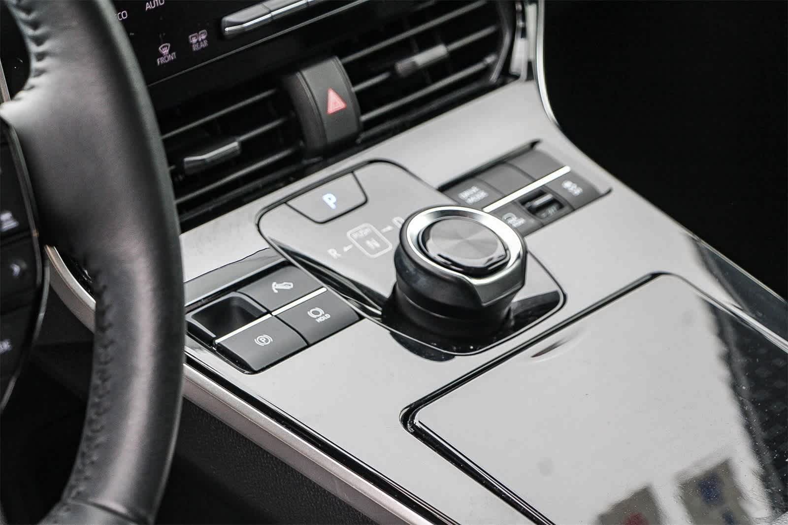 Thumbnail: 2024 Subaru Solterra - 15